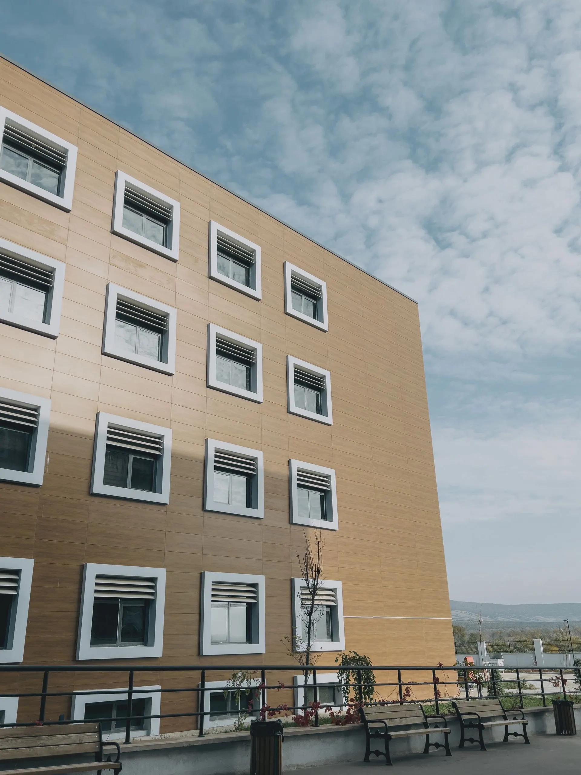 معماری بالینی مدرن عمومی، صرفاً تصویر نمونه